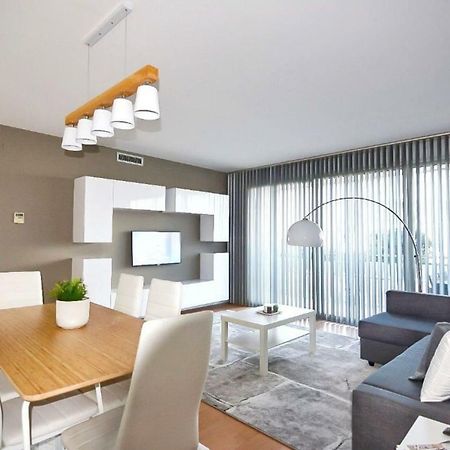 Lodging Apartments Forum 25 - Barcelona Forum Apartment 圣阿德里安-德贝索斯 外观 照片