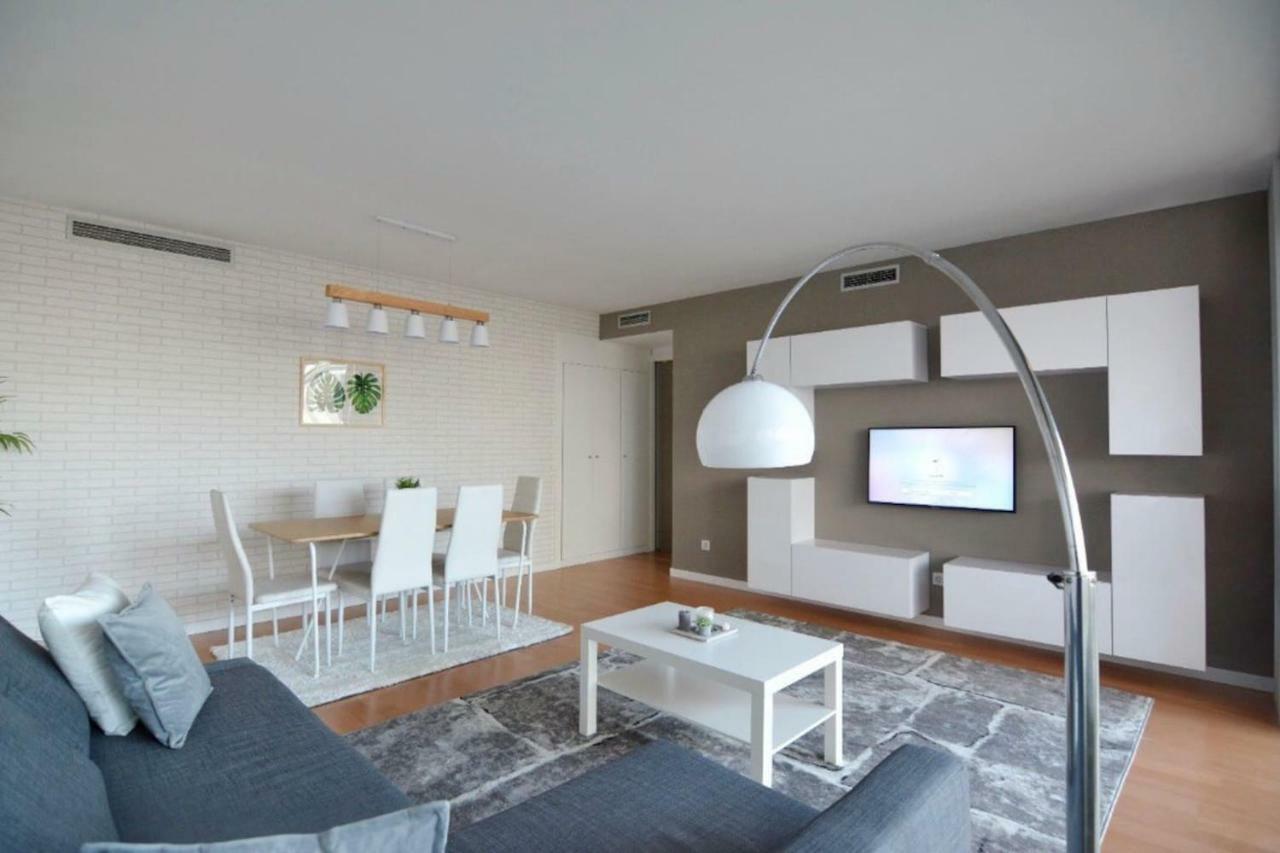 Lodging Apartments Forum 25 - Barcelona Forum Apartment 圣阿德里安-德贝索斯 外观 照片